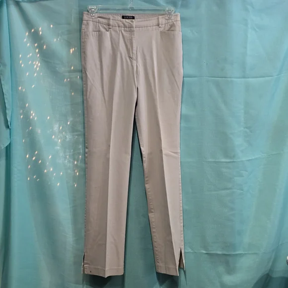 Vintage New York and Company size 10 tall  Light Khaki Slacks EUC - Picture 2 of 5
